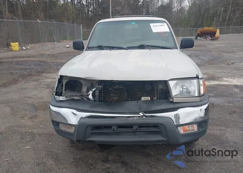 1999 Toyota 4Runner z USA, uszkodzony, nr VIN JT3GM84R4X0050585